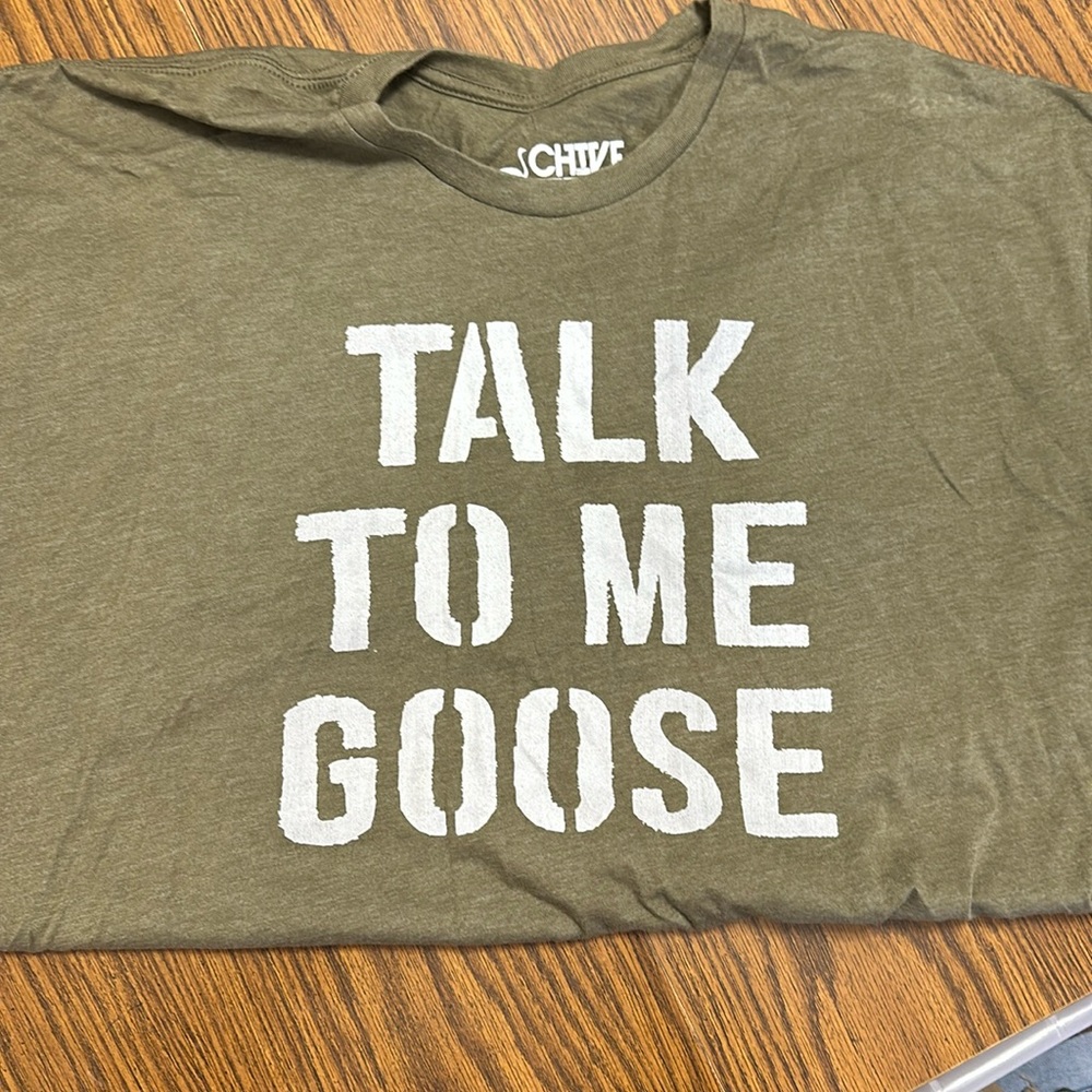 Men’s graphic tee